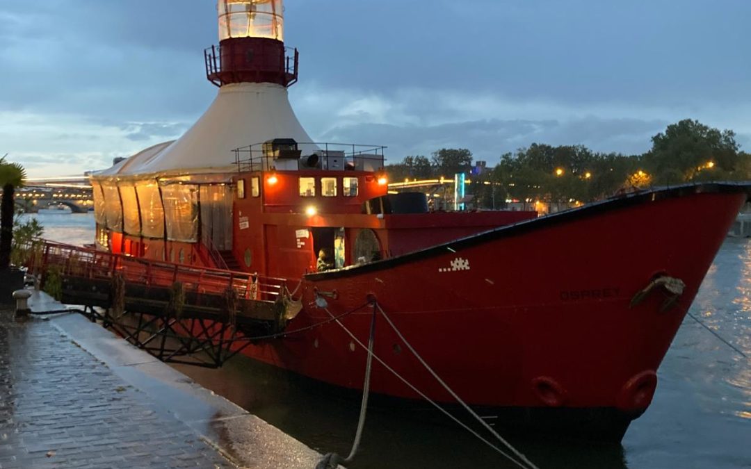 Le Bateau Phare s’allume