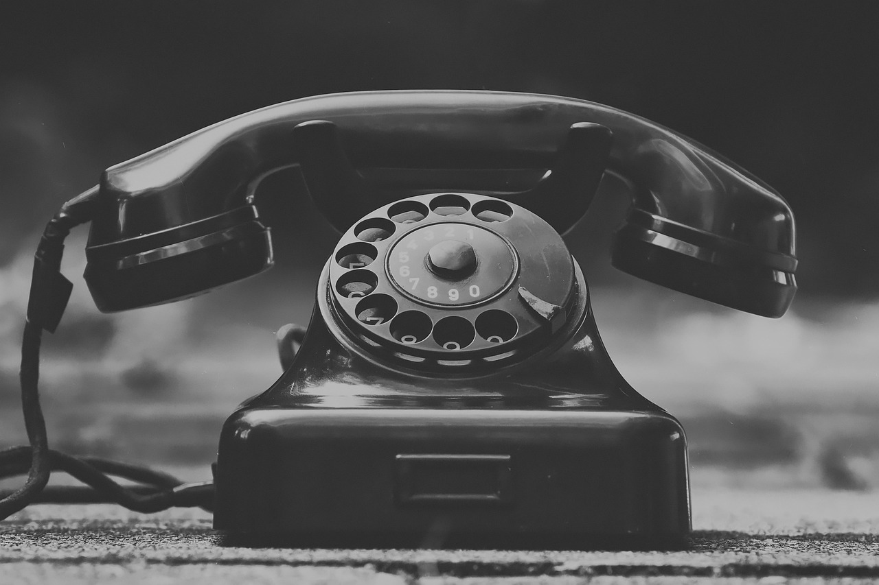 telephone-3594206_1280 par PExels de Pixabay